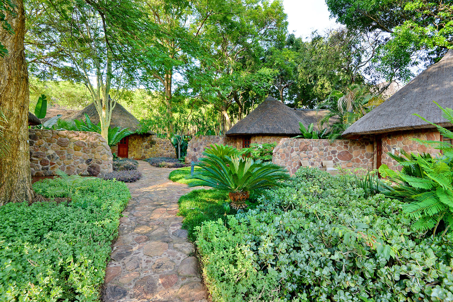 Unit Exterior & Gardens (40)